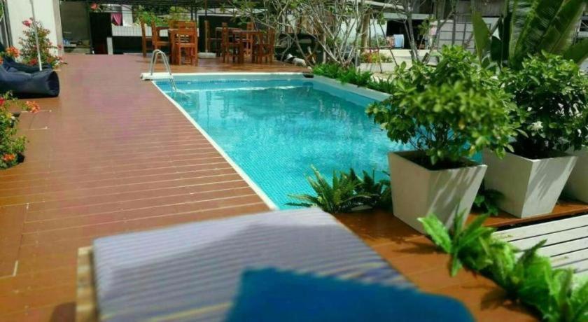 Thousand-Ten Thousand Hotel Bangkok Exteriér fotografie